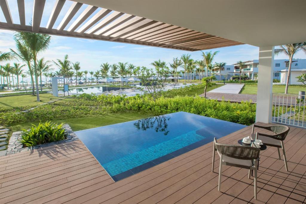 Ocean Front Pool Pavilion 3-Bedroom Ground Floor