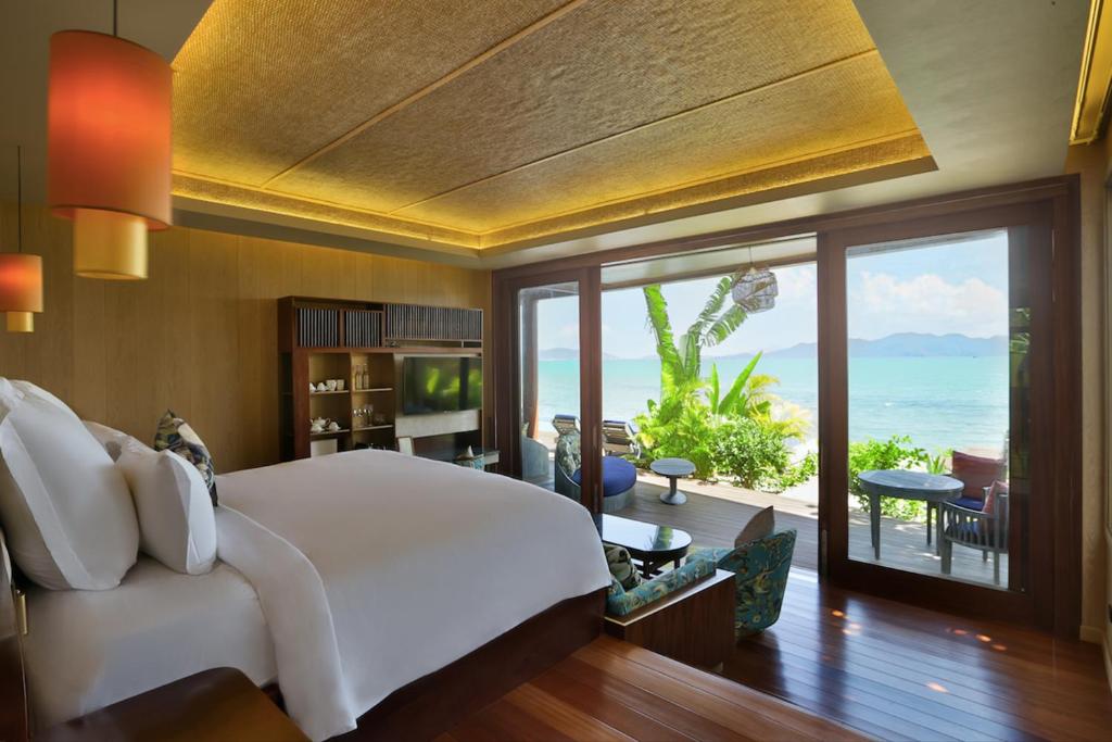 Two-Bedroom Beachfront Pool Villa