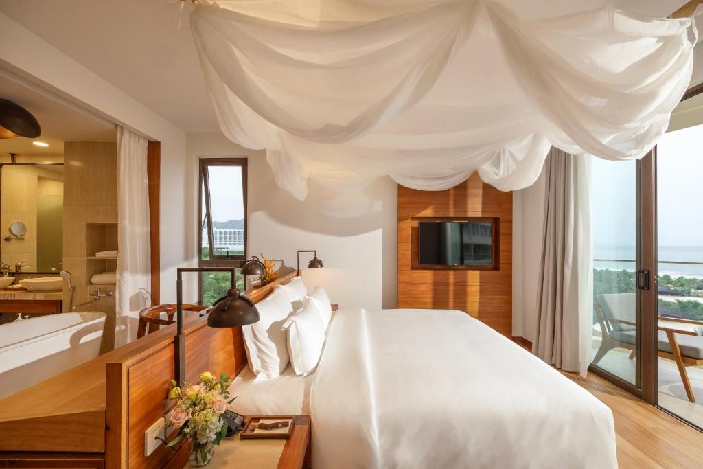 Seaview Two-Bedroom Suite