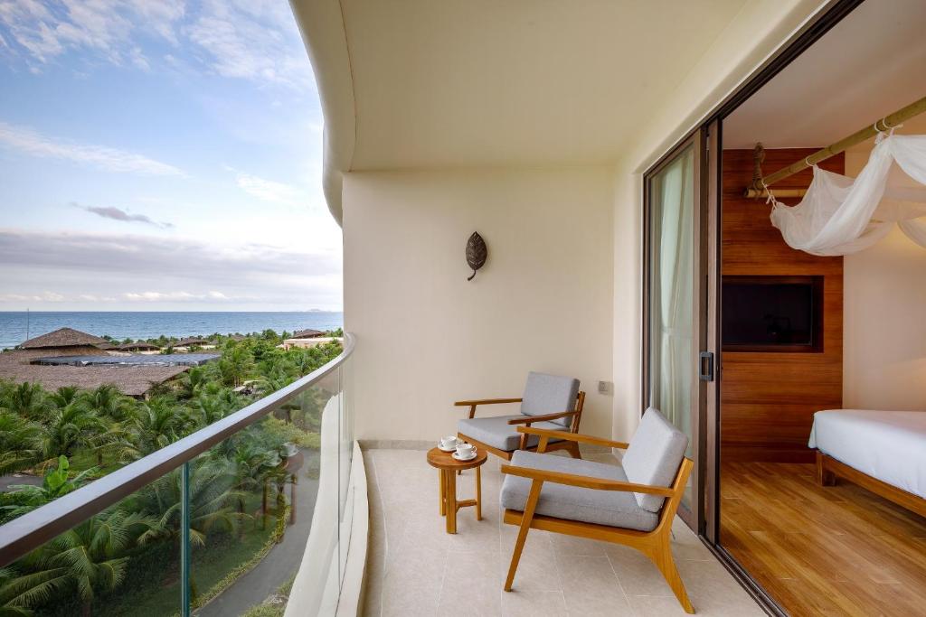 Seaview One-Bedroom Suite