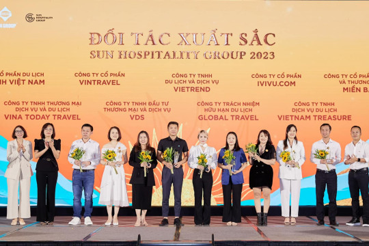 Vintravel tham dự sự kiện “Hành trình Rạng Rỡ” cùng Sun Hospitality Group