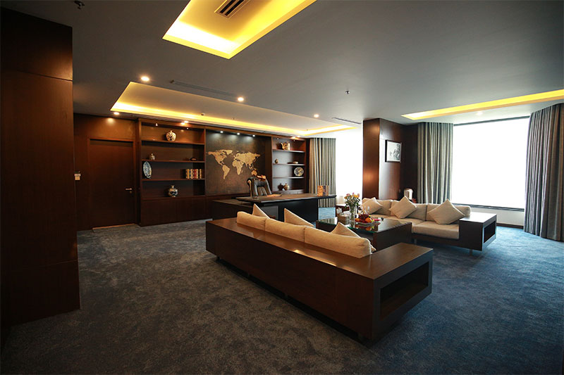 PRESIDENTIAL SUITE