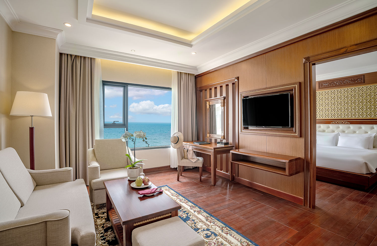 Executive Suite Ocean Front