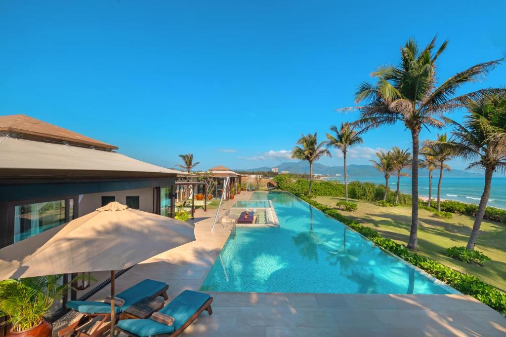 Four-Bedroom Beach Front Pool Villa