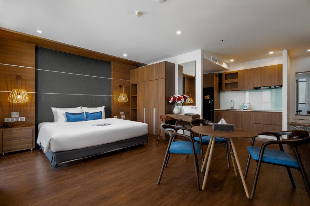 1-Bedroom Royal Pent House
