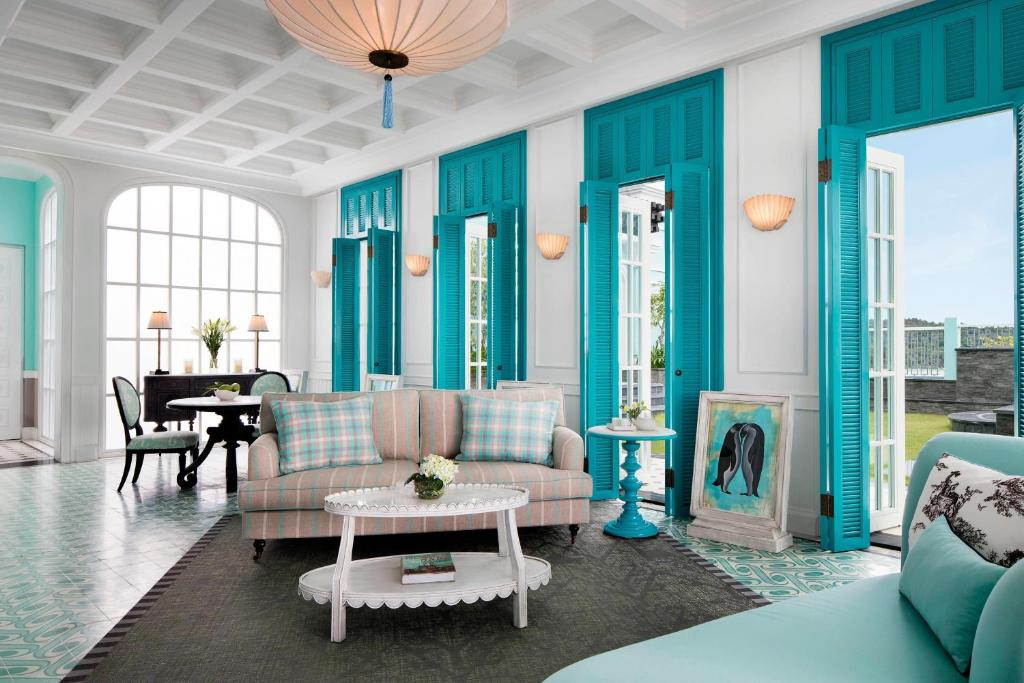 Turquoise Suite