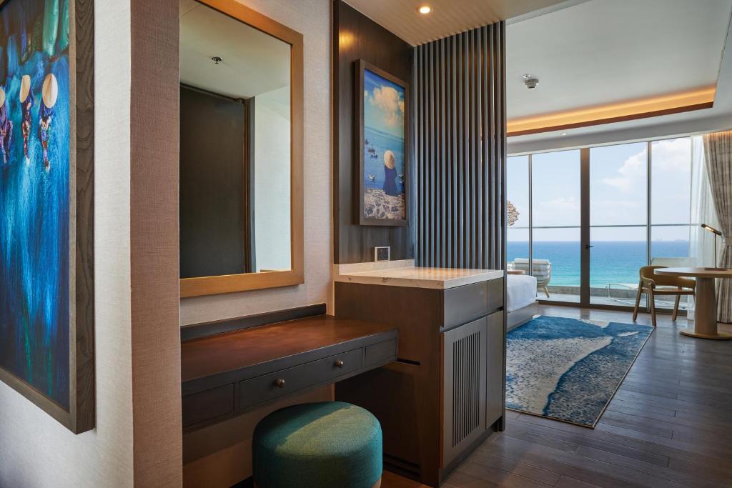 Executive Ocean View