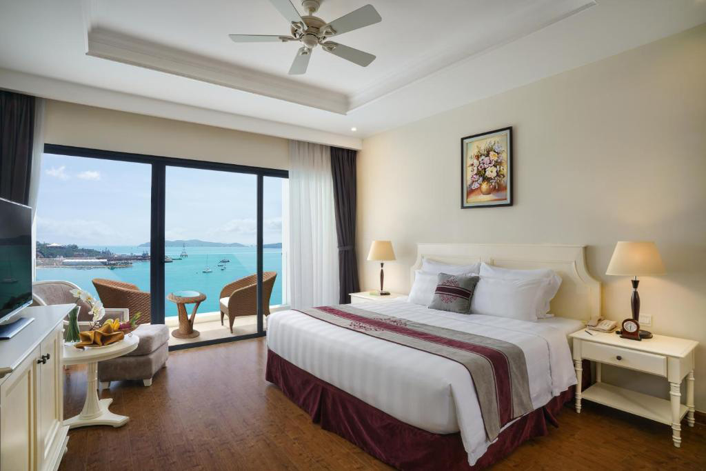 Executive Suite Ocean View