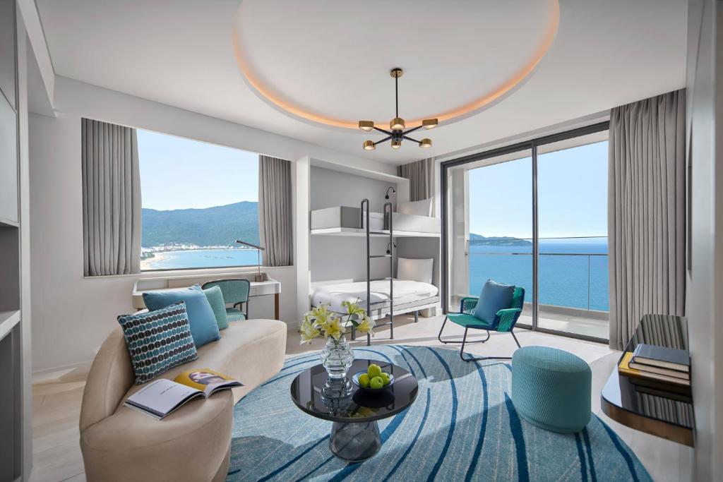 Family Suite Sea View